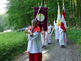 Festgottesdienst zum 1.000 Todestag des Heiligen Heimerads auf dem Hasunger Berg (Foto: Karl-Franz Thiede)